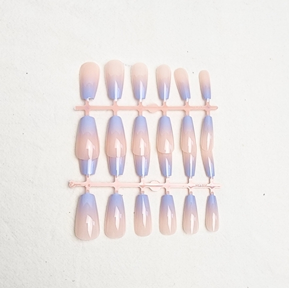 24 Pieces Fake Press On Nails - Picture 4 of 6